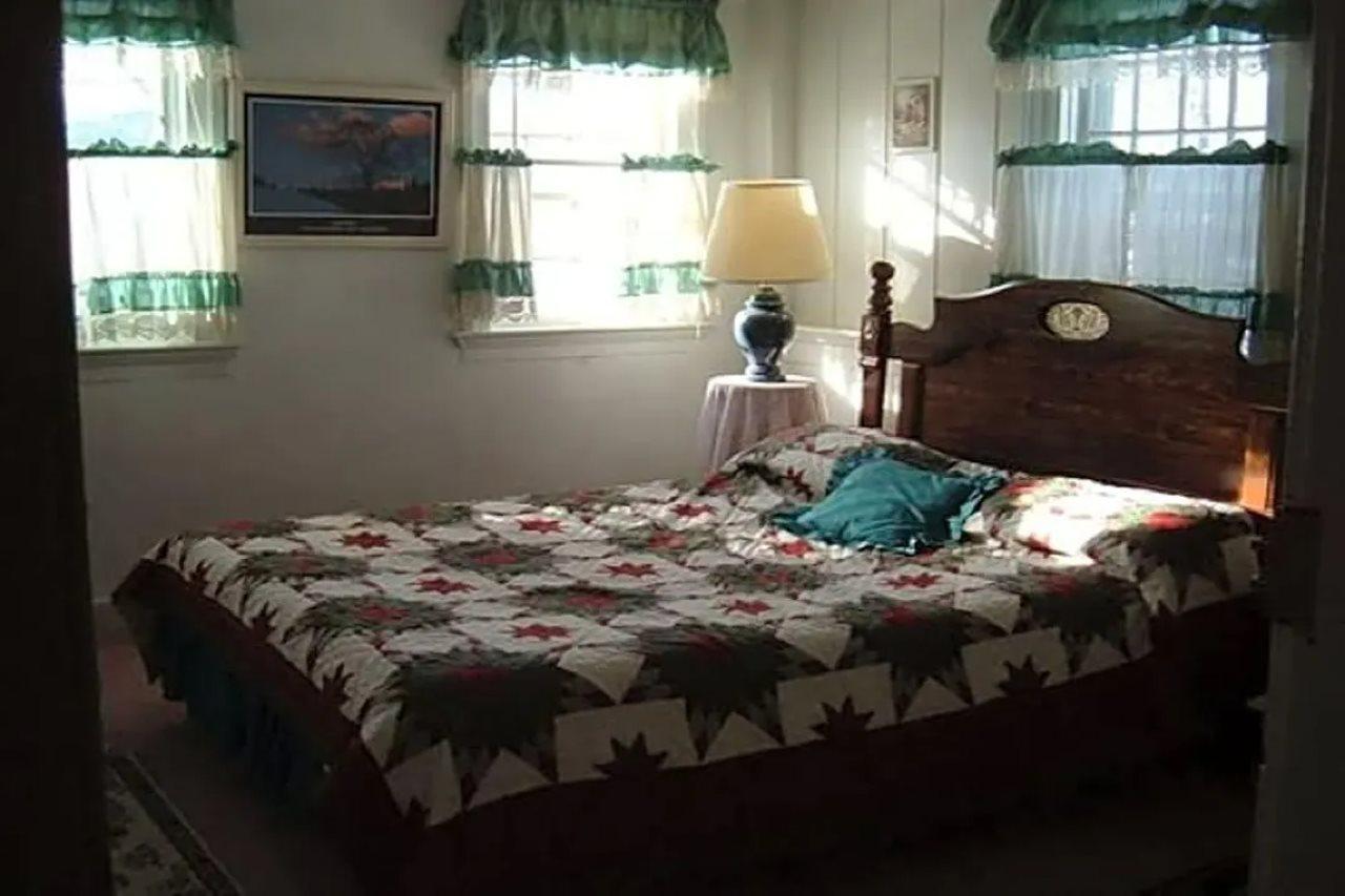 1768 Country Inn North Conway Room photo